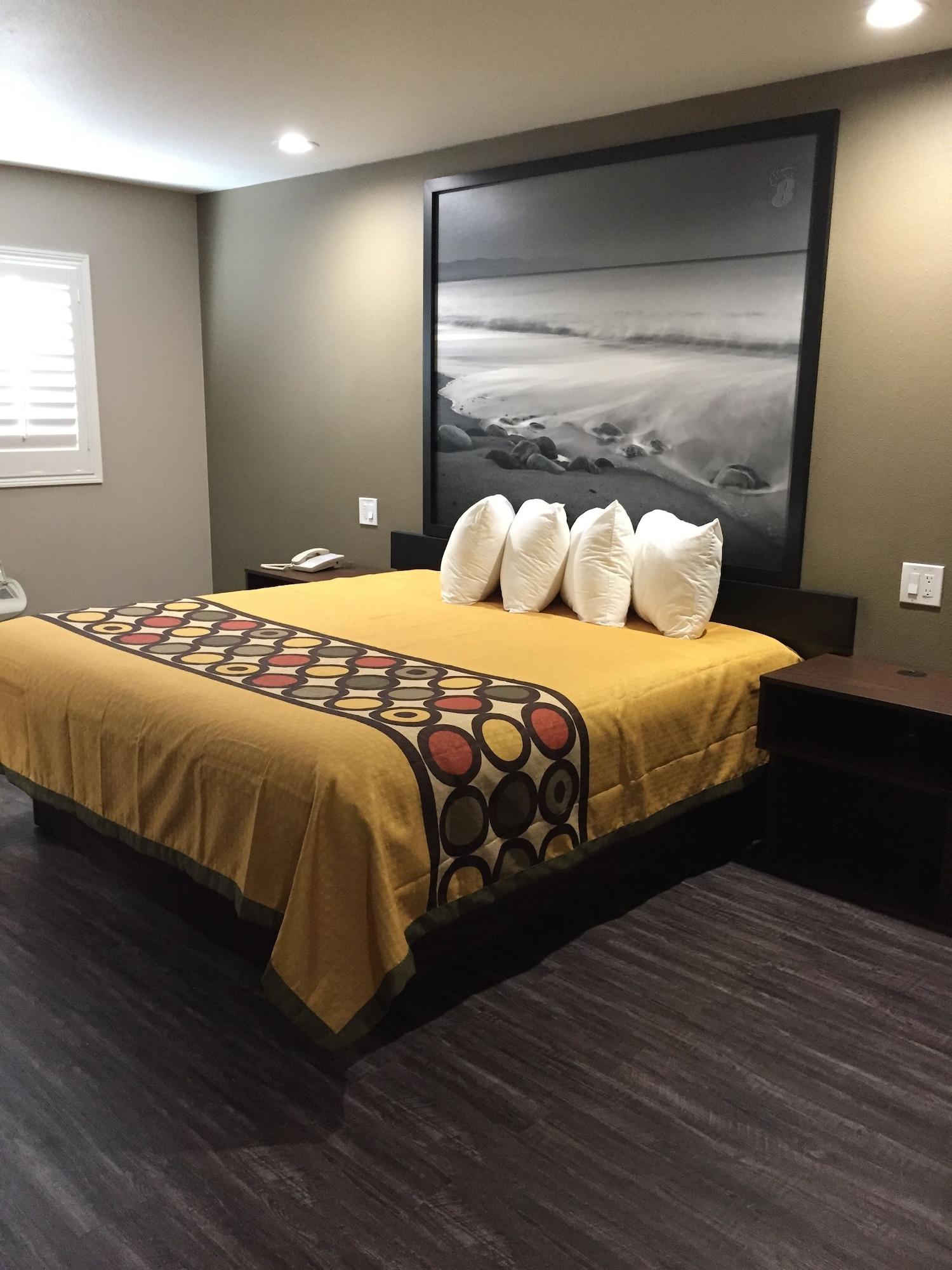 Super 8 By Wyndham National City Chula Vista Exterior photo
