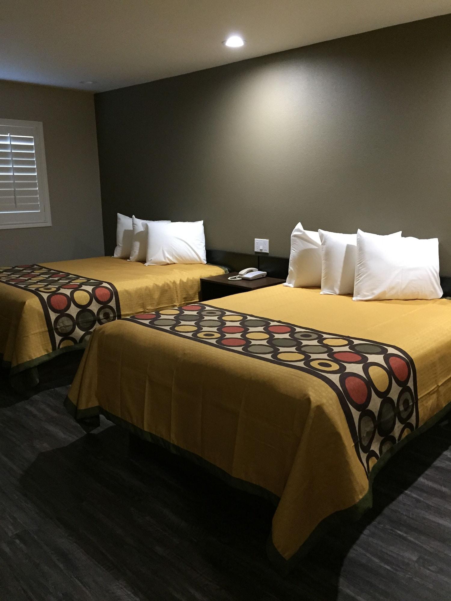 Super 8 By Wyndham National City Chula Vista Exterior photo