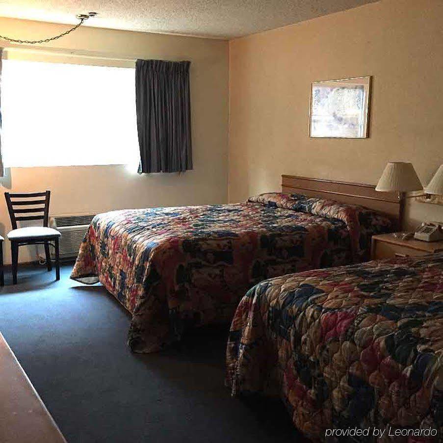 Super 8 By Wyndham National City Chula Vista Exterior photo